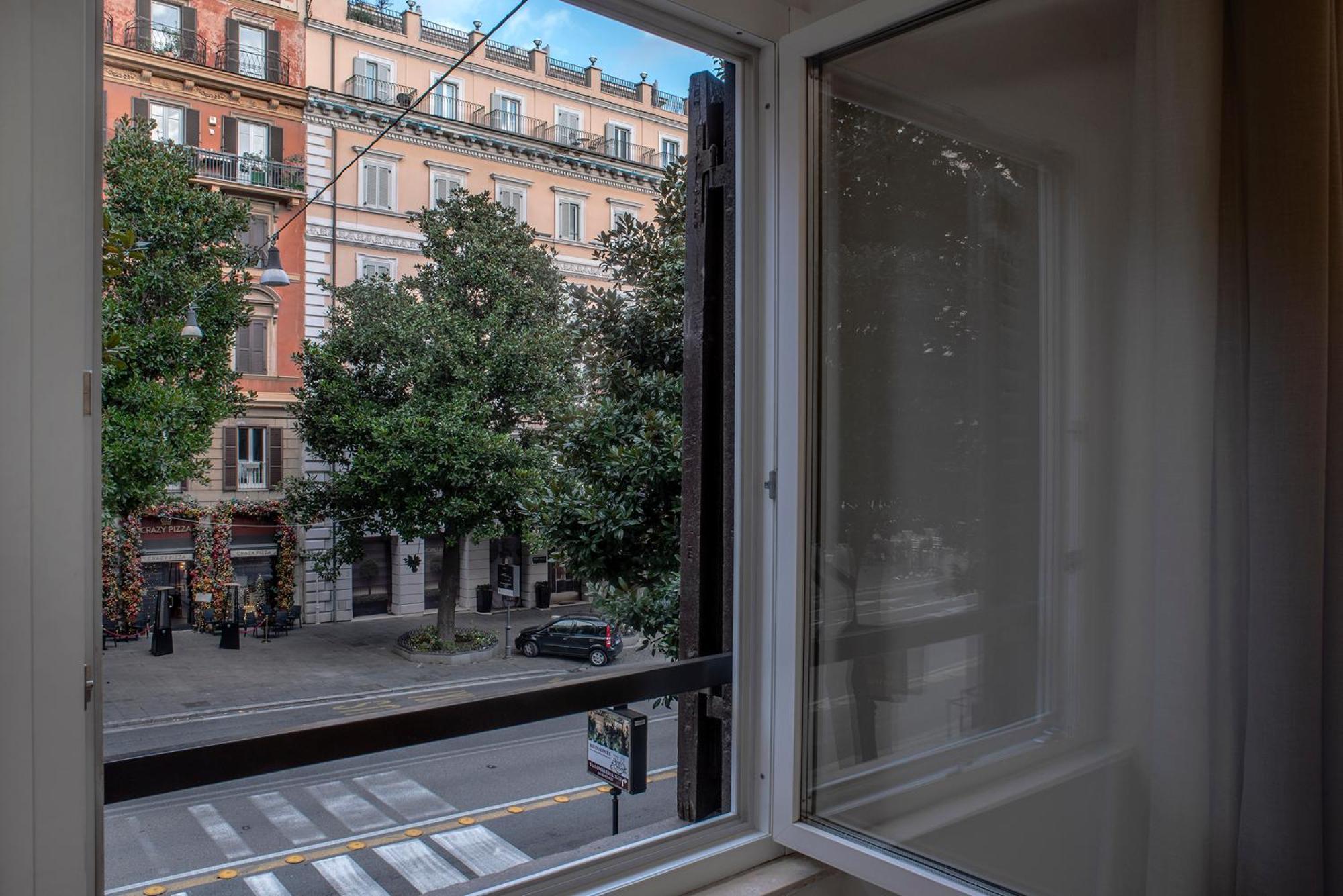 Via Veneto - L'essenza Di * Rom